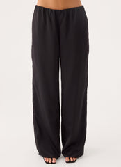 Zoeyy Satin Pant - Black